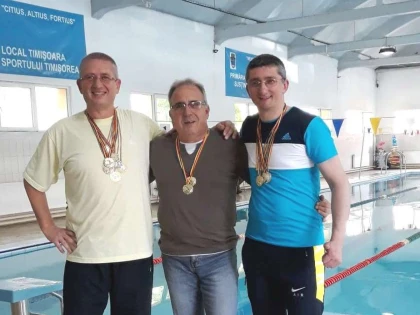 Înotătorii masters arădeni au făcut valuri la Timişoara