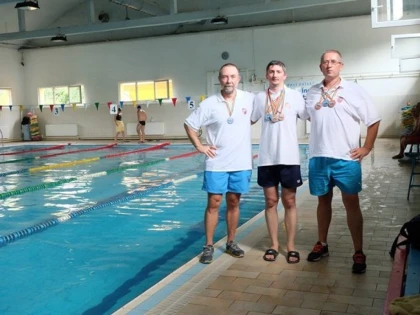 Înotătorii masters arădeni, pe podium la Cupa Sprint