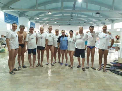 Înotătorii masters au adus Cupa DKMT pe Mureş