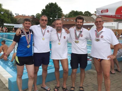 Înotătorii masters au cucerit medalii în Ungaria