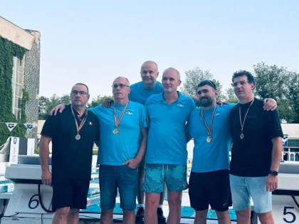 Înotătorii masters de la CSM Arad au obținut o salbă de medalii la Naționale