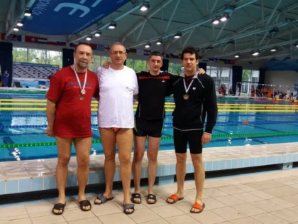 Înotătorii masters de la CSM Arad, medaliaţi în Ungaria