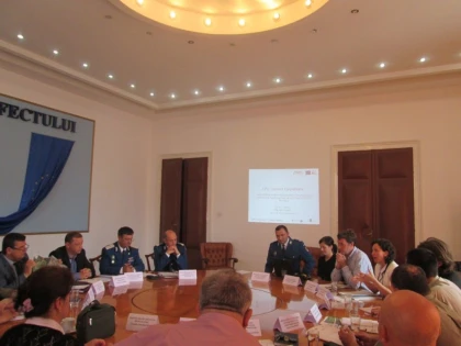 INSTITUTIILE ARADENE AU PUS BAZELE COLABORARII PENTRU PREVENIREA BRACONAJULUI, IN CADRUL UNUI PROIECT