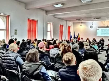 Întâlnire ITM Arad cu angajatori și angajați pe tema legislației muncii și a muncitorilor străini