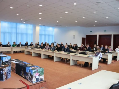 Întâlnire la CJA cu reprezentanții a 45 de primării, despre proiectele finanțate prin Fondul Național de Mediu