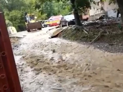 Inundații în comuna Chisindia. Zece gospodării sunt afectate