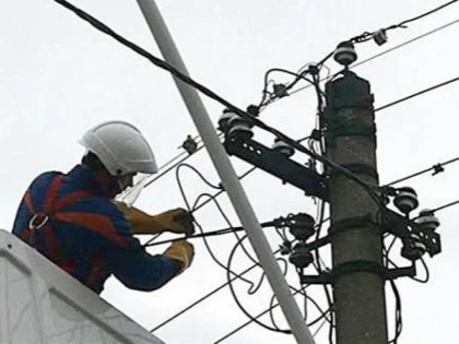 INVESTITIILE IN RETELELE DE TRANSPORT SI DISTRIBUTIE A ENERGIEI ELECTRICE AU AJUNS LA 9,7 MILIARDE DE LEI IN ULTIMII 7 ANI