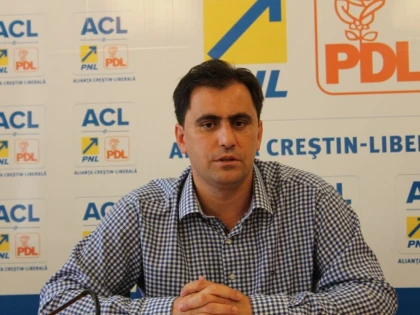 IOAN CRISTINA: „AU ALES SA RAMANA ATASATI DE PSD, PRECUM UN BRELOC”