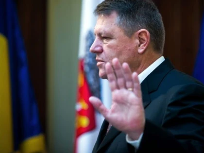 Iohannis condamnă la moarte SMURD Nădlac și Vinga. Legea privind transferul personalului la ISU, retrimisă în parlament