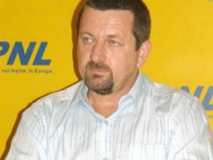IONEL CIUPE: „FOSTII PDL-ISTI SE CATARA CU DISPERARE PE SPINAREA PRESEDINTELUI“
