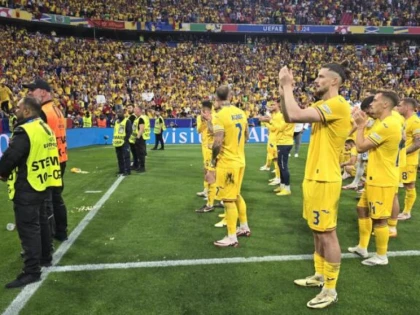 Iordănescu: "Plecăm cu capul sus, dar cu sufletul frânt" Tricolorii se întorc astăzi în țară