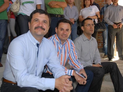 IOTCU STA IN AREST, PDL ARAD E PREOCUPAT SA-L IMPUNA PE TOLEA CA INTERIMAR LA CJA