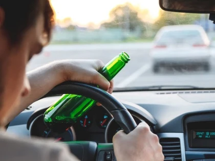 IPJ Arad: Nu vă urcați la volan dacă ați consumat băuturi alcoolice!