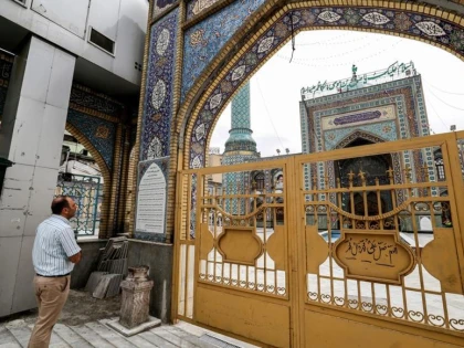 Iranul își va redeschide o parte din moschei începând de luni