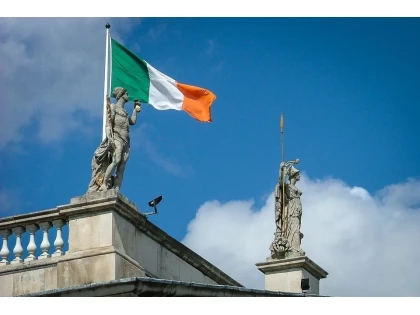 Irlanda a expulzat 24 de români condamnați pentru infracțiuni. Au interdicții de revenire de până la 10 ani