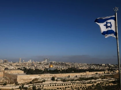 Israelul a lansat atacuri puternice în Iran, Irak și Siria