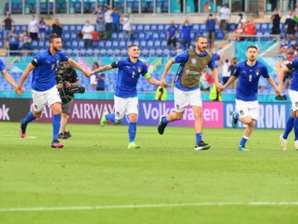 Italia egalează un record vechi de 82 de ani! Ţara Galilor merge şi ea în optimi