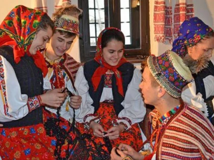 IUBEȘTE ROMÂNEȘTE! Tradiții și obiceiuri de Dragobete