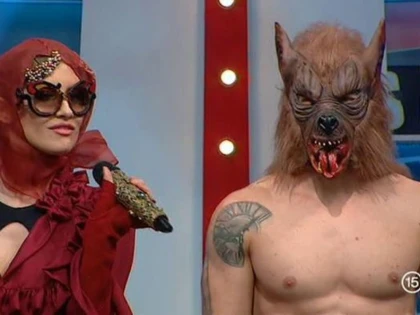 Iulia Albu șochează din nou. Cum a apărut în direct la tv