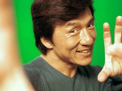JACKIE CHAN VINE IN PREMIERA IN ROMANIA