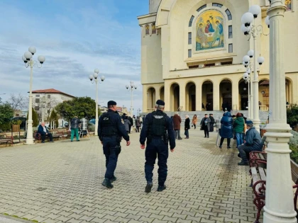 Jandarmeria Arad asigură ordinea publică în cadrul manifestărilor religioase de Bobotează