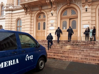 Jandarmii arădeni asigură buna desfășurare a Simulării pentru Evaluarea Naţională