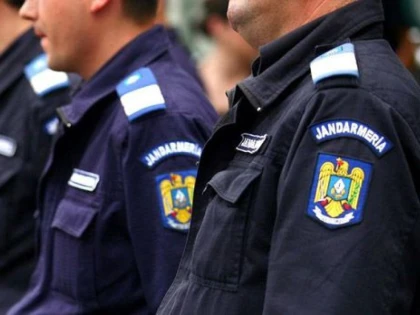 JANDARMII ARADENI VOR ASIGURA ORDINEA IN TIMPUL SLUJBELOR DEDICATE PASTELUI CATOLIC
