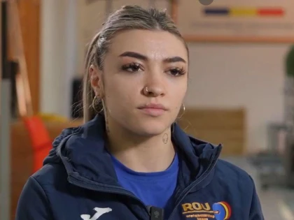 JO 2024: Halterofila Mihaela Cambei a cucerit medalia de argint la categoria 49 kg