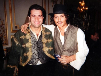JOHNNY DEPP A PETRECUT CU IONIŢĂ DE LA CLEJANI