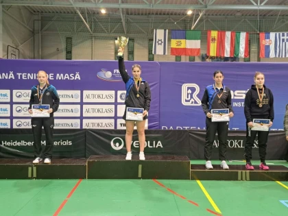 Jucătoarea arădeană de tenis de masă Adela Strună a luat argintul la Cupa României de tineret