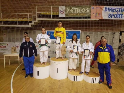 Judoka arădeni au cucerit o salbă de medalii naţionale