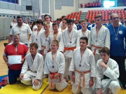 JUDOKA ARADENI AU URCAT PE PODIUM LA NATIONALE SI CUPA EUROPEI