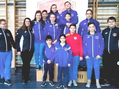 Judoka arădeni s-au remarcat pe tatami, la Temerin