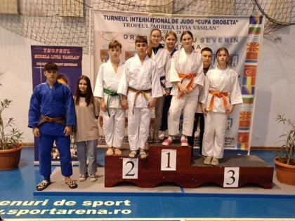 Judoka arădeni și-au făcut debutul în acest an pe tatami, cu ocazia Cupei Severinului