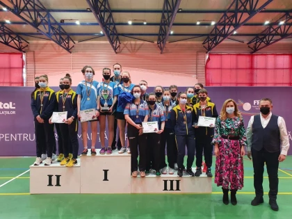 Junioare de bronz, în tenisul de masă! CSM Arad, pe podiumul naţional