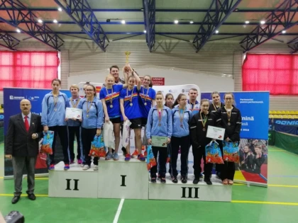 Junioarele de la CSM Arad, bronz pe echipe în tenisul de masă