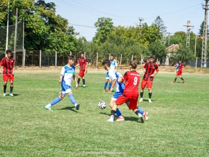 Juniorii U17 și U19 ai Gloriei Arad au bilanț pozitiv în campionatele naționale și conduc în seriile lor