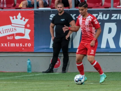 Juniorul Negoescu a făcut show în derby-ul UTA - Poli, 8-1! Balint nu l-a oprit la prima echipă...