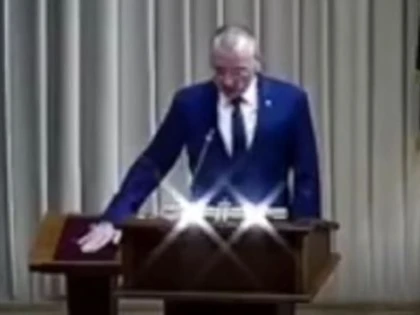 Jurământ de învestire pe muzica din „Războiul Stelelor”