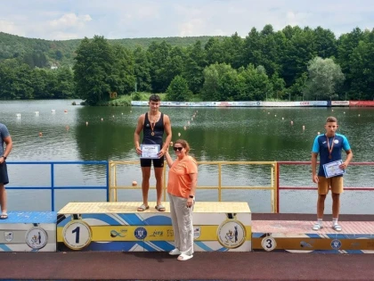 Kaiacistul arădean Ionuț Gherman este dublu medaliat național la kaiac-canoe