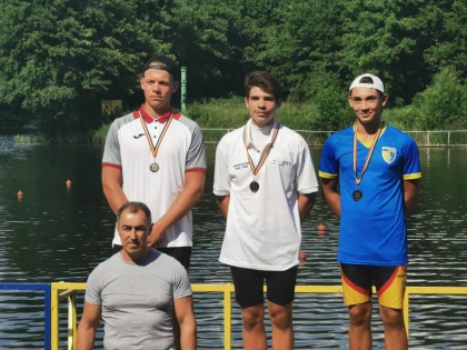 Kaiacistul Tibor Kisvardai, dublu medaliat la Naţionalele de viteză pentru cadeţi (FOTO)