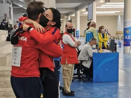 La doar 16 ani, pistolarul arădean Luca Joldea a debutat cu medalie la Mondialul juniorilor! Podium la dublu mixt, alături de Daria Haristiade (FOTO)