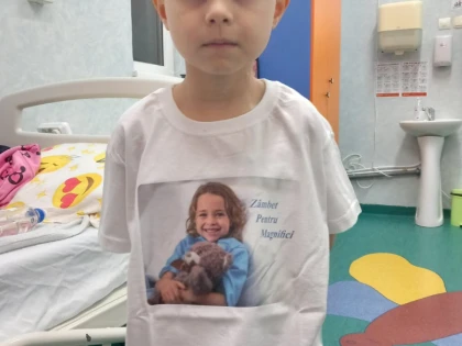 La doar 6 anișori Ioana înfruntă cancerul. Tratament administrat de urgență în Italia
