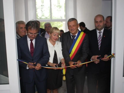 LA LIPOVA A FOST INAUGURAT CEL MAI MODERN SPITAL DIN JUDET (FOTO)
