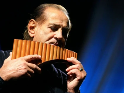 LA MULŢI ANI, GHEORGHE ZAMFIR!