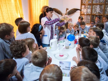 Laborator la Muzeu, un proiect educațional de succes pentru 2.500 de elevi arădeni