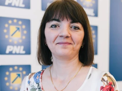 Laura Andres (PNL): “Marcăm la Arad Ziua Internațională a Adopției. Peste 600 de copii arădeni au nevoie de o familie!”   
