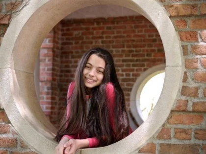 LAURA BRETAN, MAI BOGATĂ CU CÂTEVA MILIOANE DE FANI