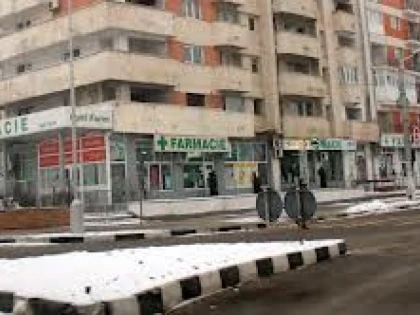 LEGEA FARMACIEI, O MIZA DE 80 MIL.EURO, ARUNCA IN AER RETAILUL DE MEDICAMENTE