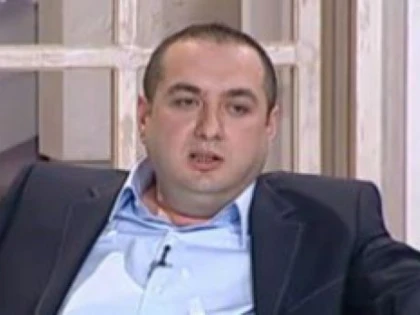 LEO DE LA STREHAIA A FACUT "RISIPA" DE BANI PENTRU TRADITIE!